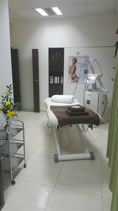 Ilustračná fotografia kozmetického salónu s moderným vybavením