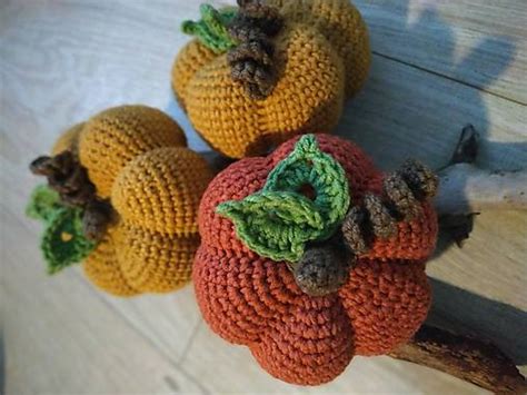 Háčkované tekvičky ako jesenná dekorácia